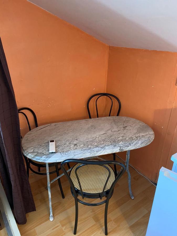 Chez Christine Apartment Родез Екстериор снимка
